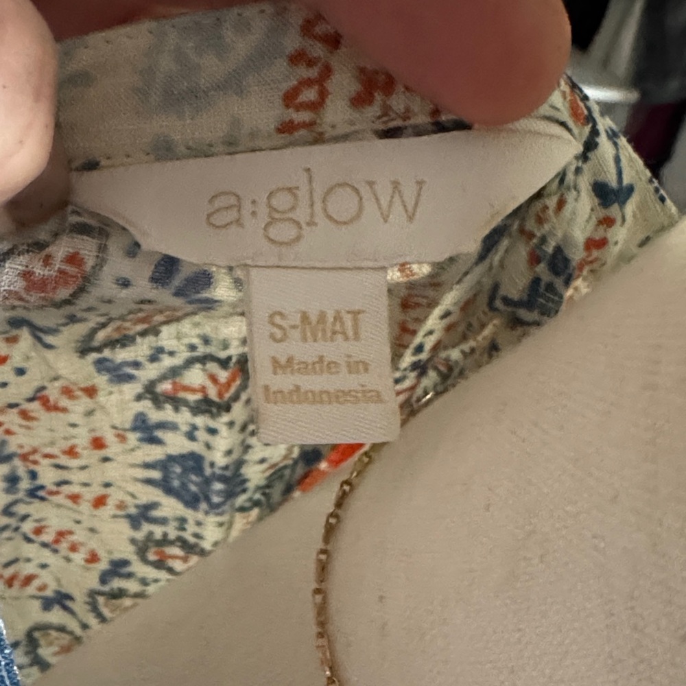 Floral Patterned Spring Summer Top - Picture 2 of 5